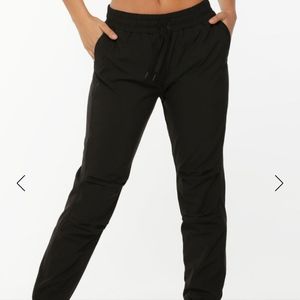 BRAND NEW Lorna Jane Thermal Pant